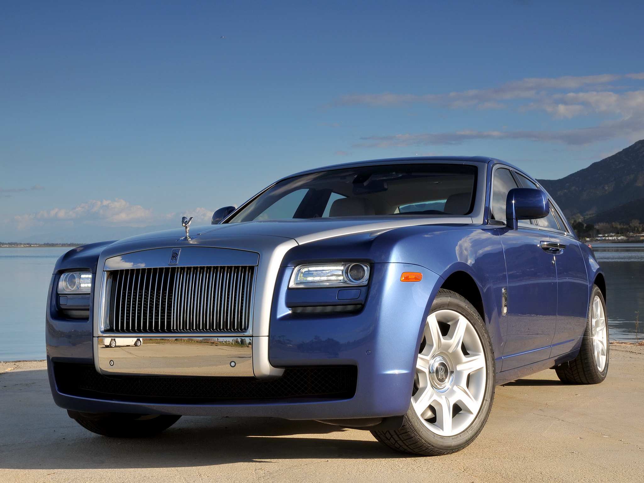 Текущая версия Rolls-Royce Ghost