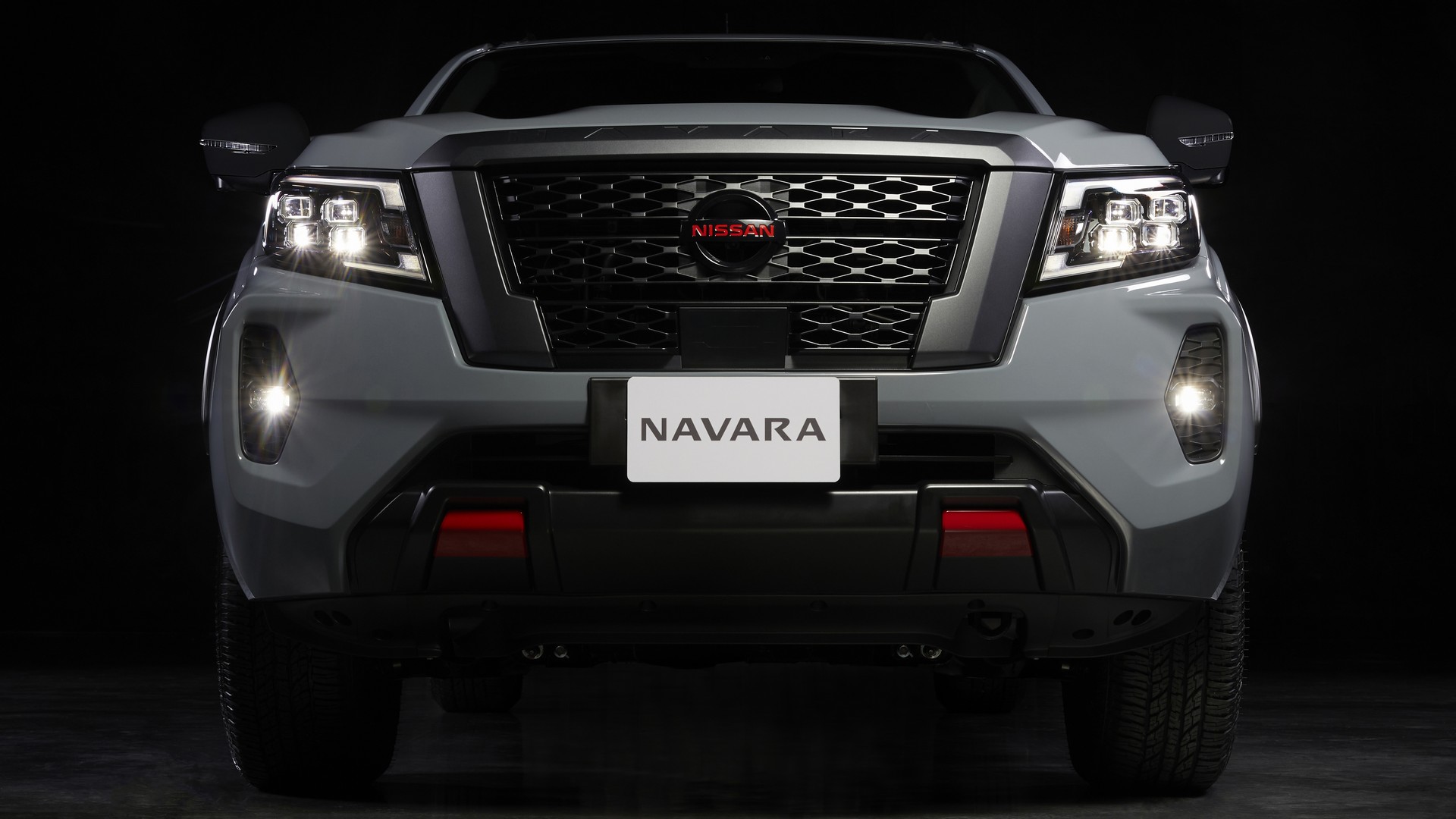 Экстерьер Nissan Navara