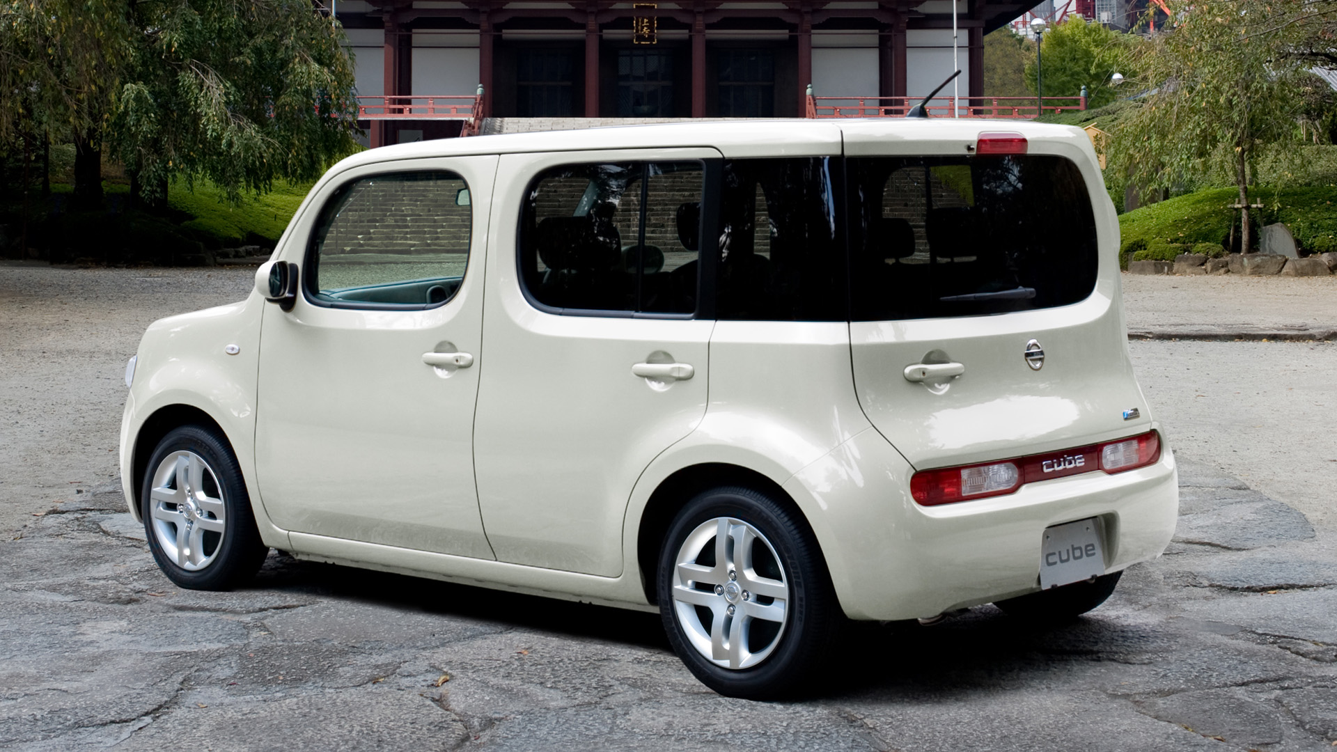 Nissan Cube третьего поколения
