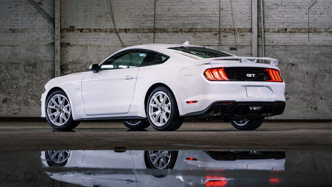 Mustang Ice White Edition