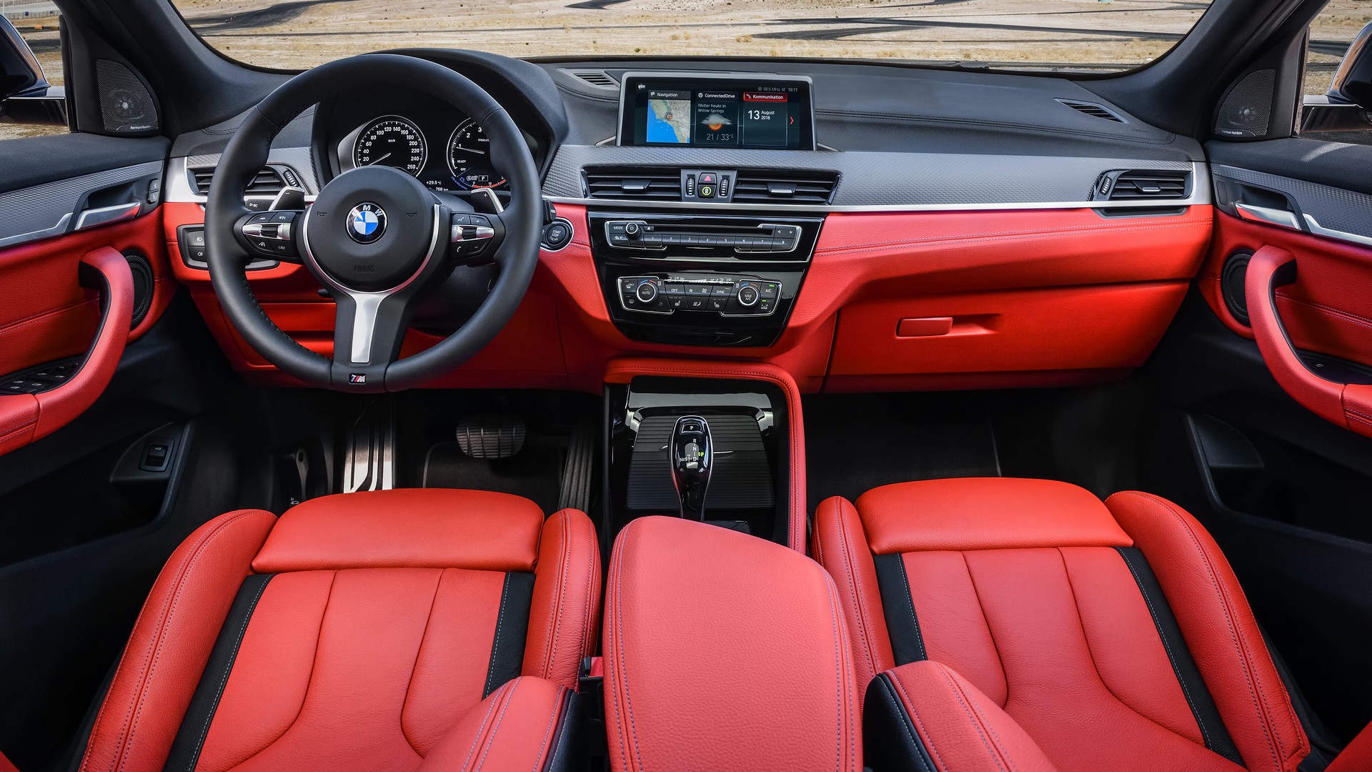 Салон BMW X2