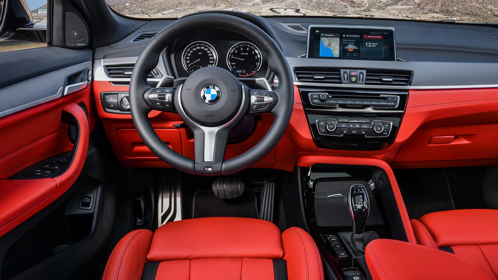 Салон BMW X2