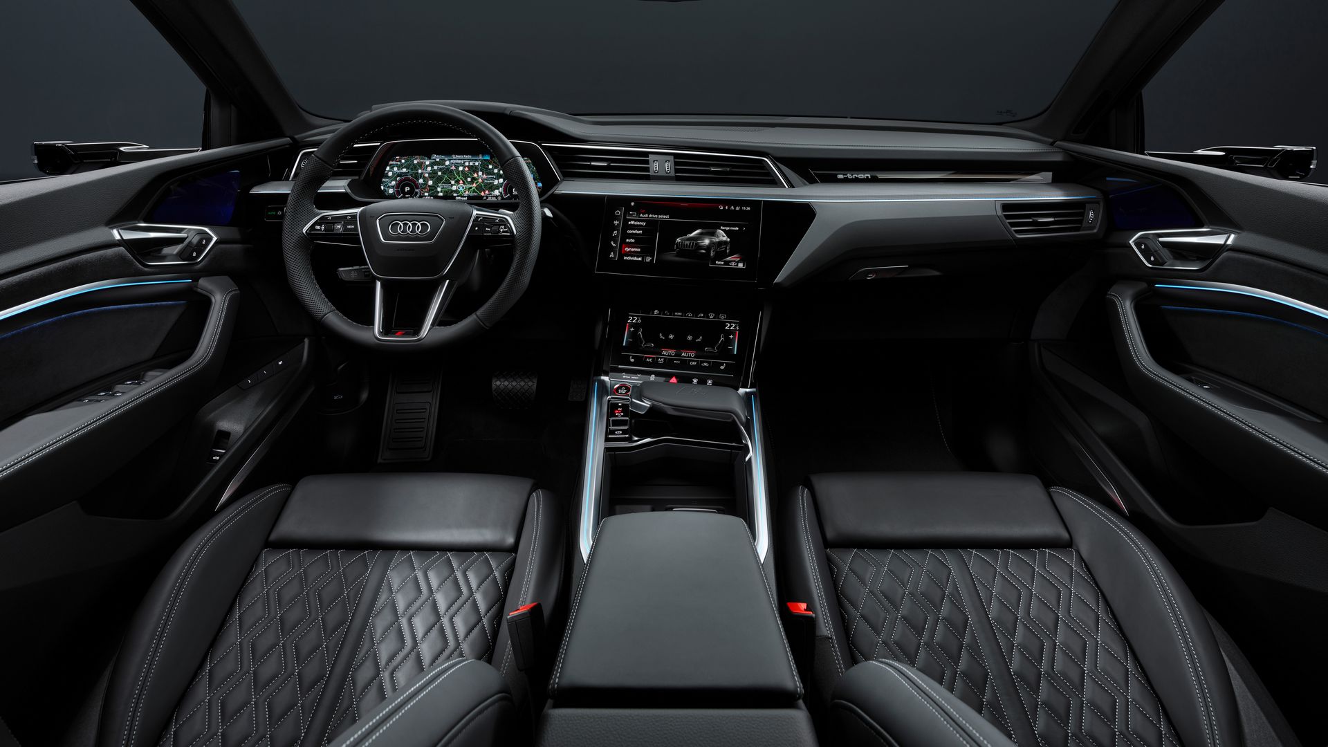 Салон Audi SQ8 Sportback e-tron quattro